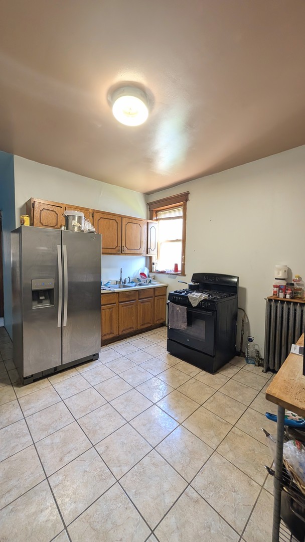1518 N Hamlin Avenue Property Photo 11