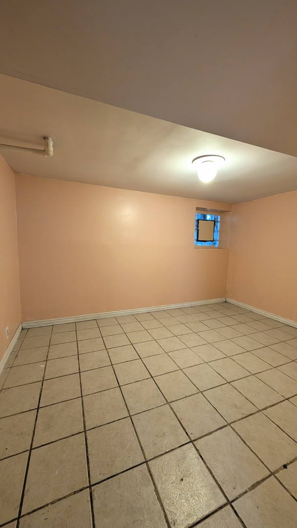 1518 N Hamlin Avenue Property Photo 19