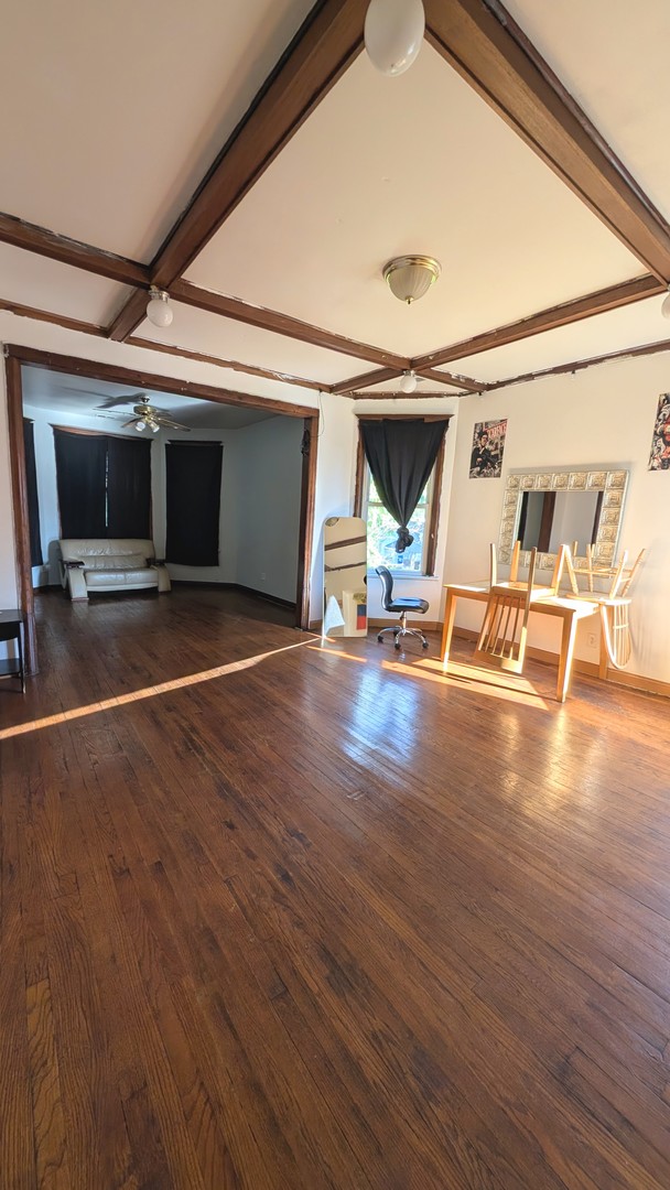 1518 N Hamlin Avenue Property Photo 34