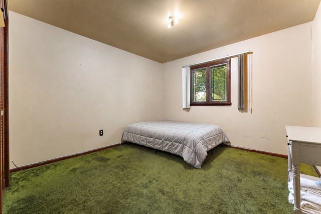 7633 Hemlock Avenue Property Photo 17