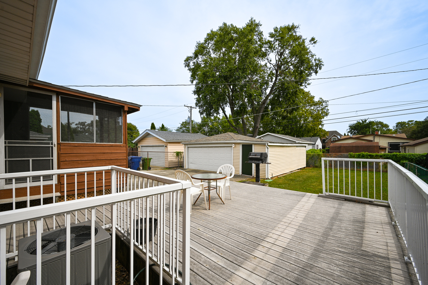 9627 Oak Park Avenue Property Photo 22
