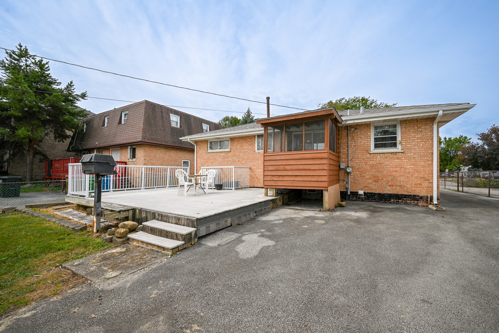 9627 Oak Park Avenue Property Photo 23
