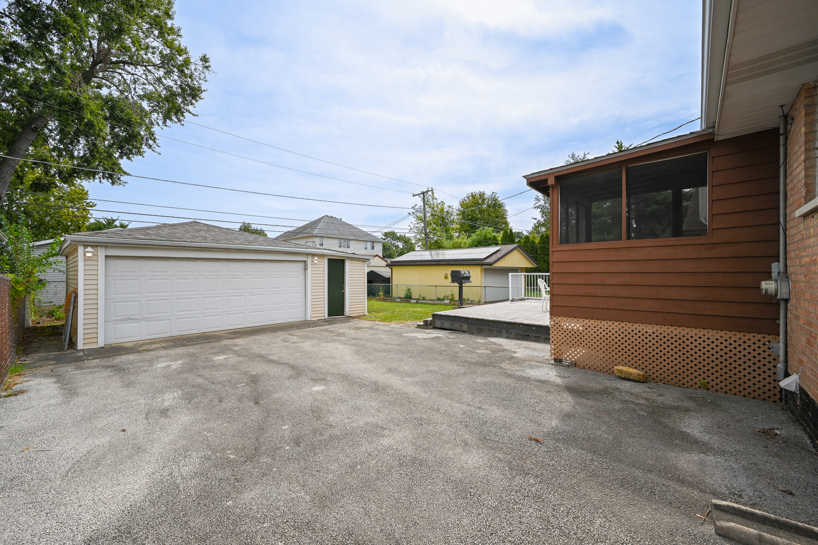 9627 Oak Park Avenue Property Photo 25