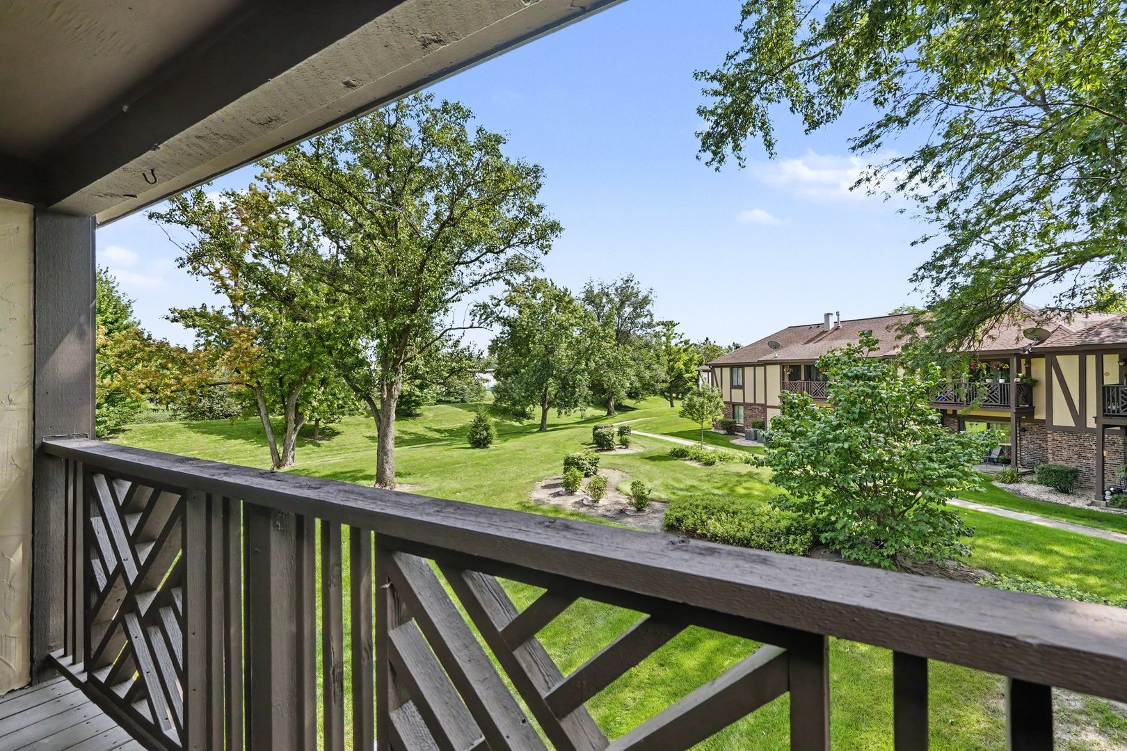 1624 Salisbury Court C Property Photo 14