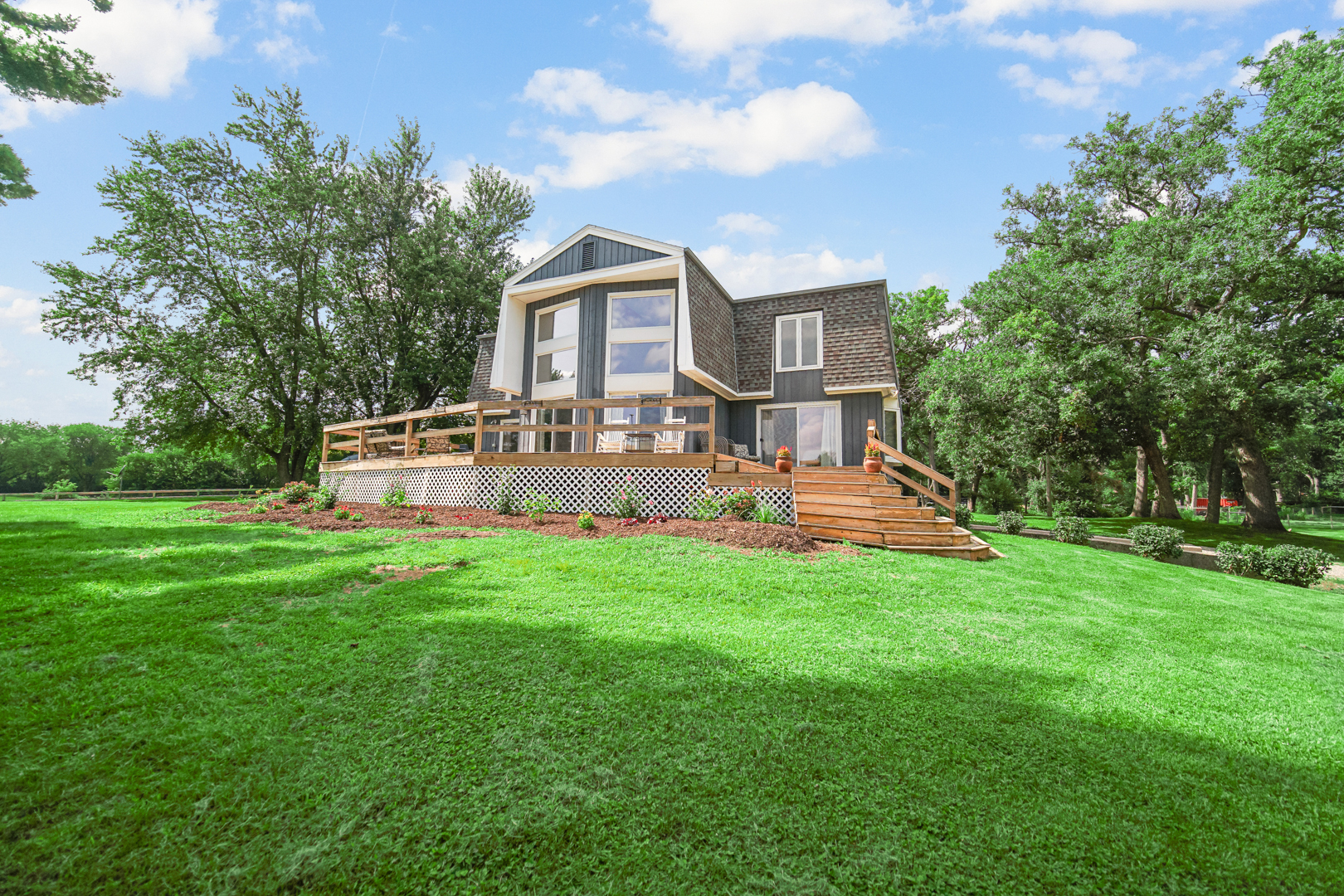 9114 Howe Road Property Photo 1