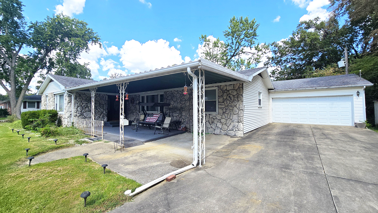 18 Bonanza Drive Property Photo 4
