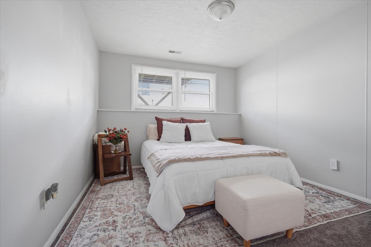 1546 Hunt Drive B Property Photo 21
