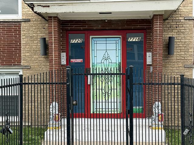 7720 S Jeffery Boulevard 1s Property Photo 2