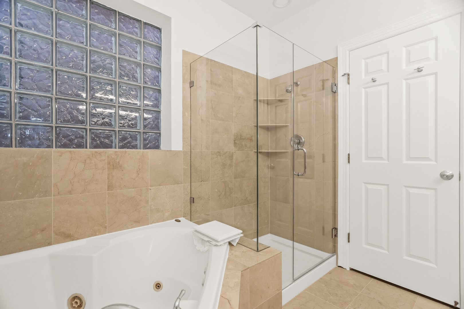 3928 N Greenview Avenue 1 Property Photo 9