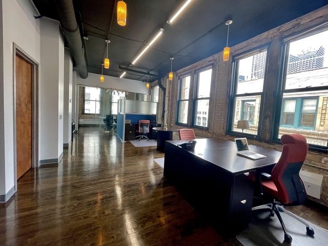 111 N Wabash Avenue Property Photo 4