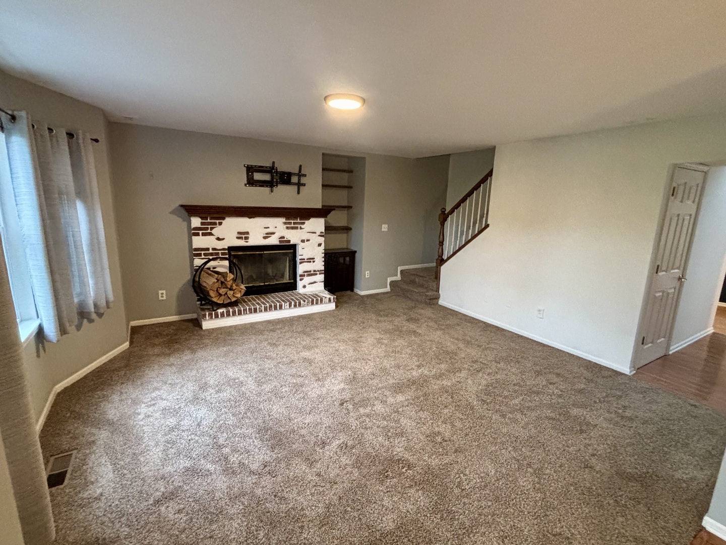 2580 Westminster Lane Property Photo 7