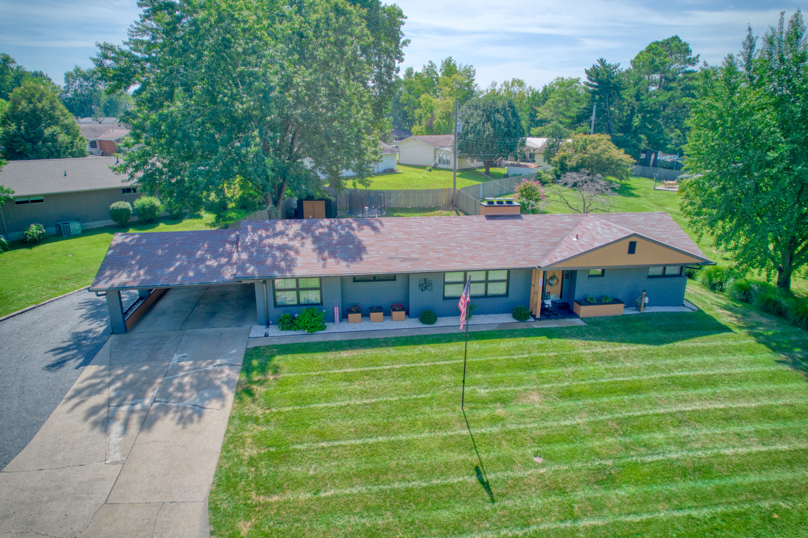 631 Indian Hill Drive Property Photo 2