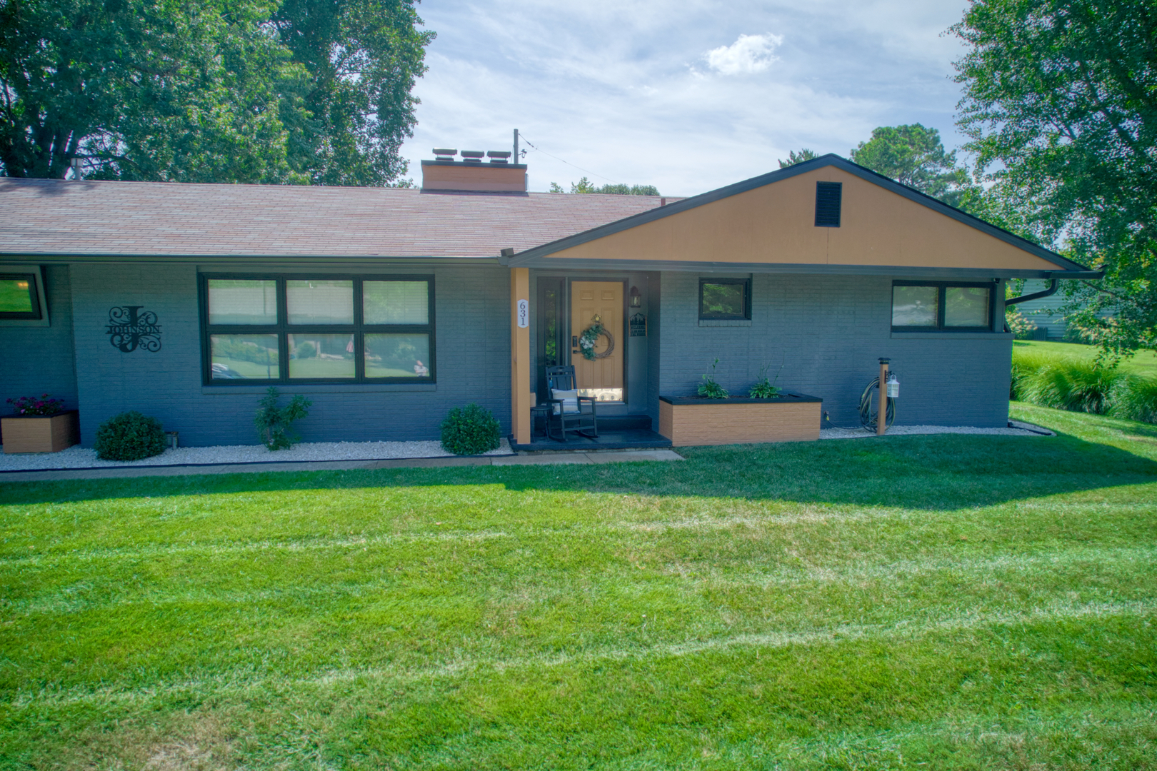 631 Indian Hill Drive Property Photo 4
