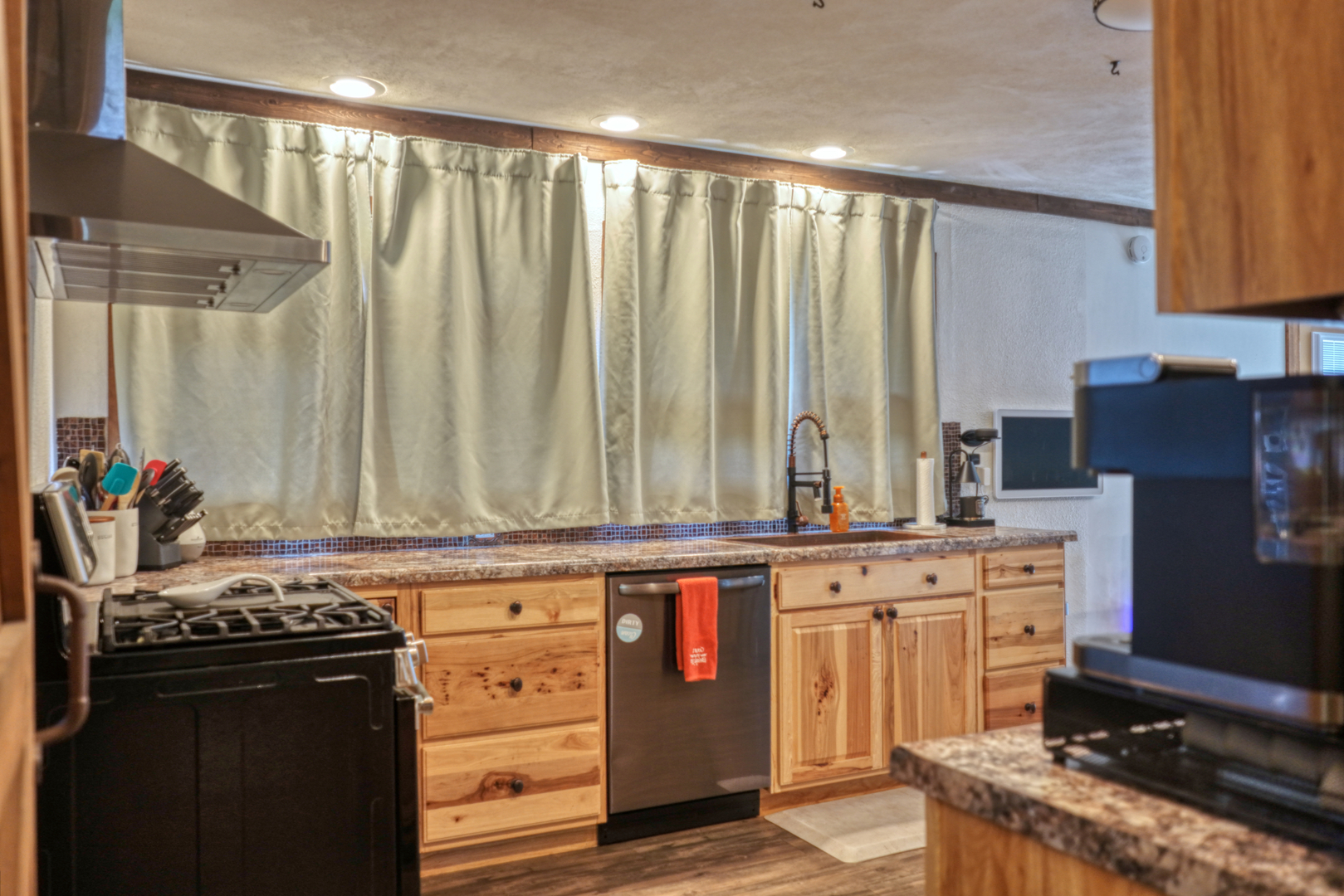 631 Indian Hill Drive Property Photo 18