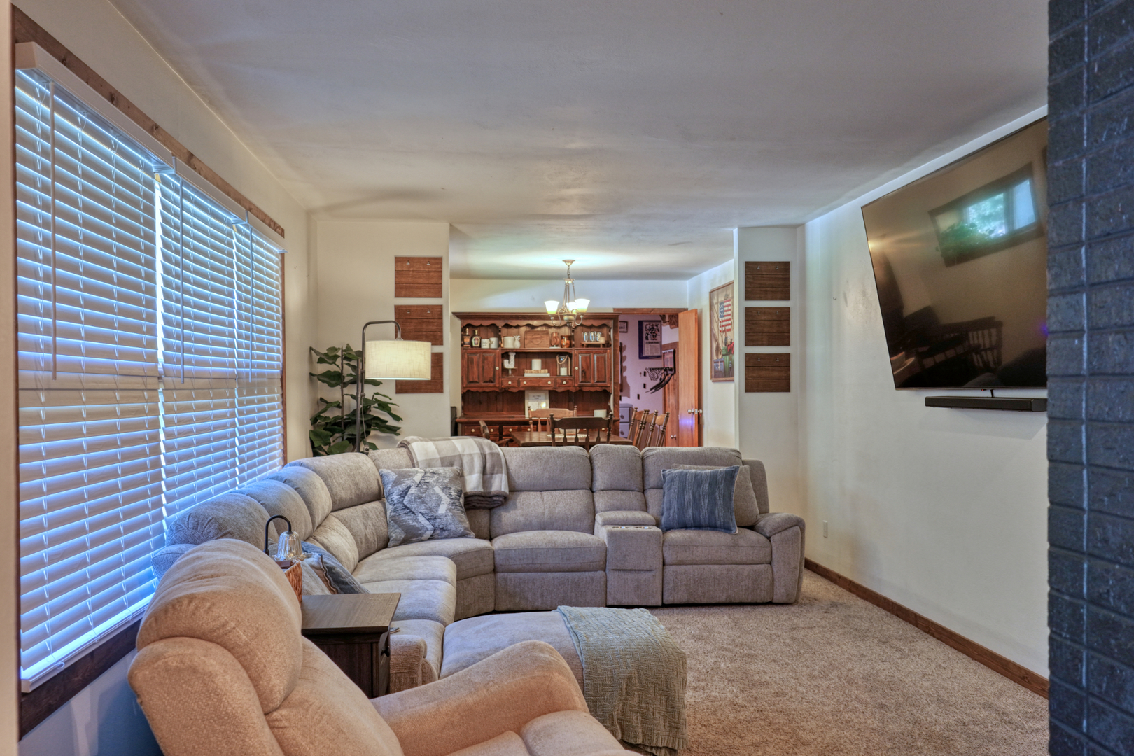 631 Indian Hill Drive Property Photo 23