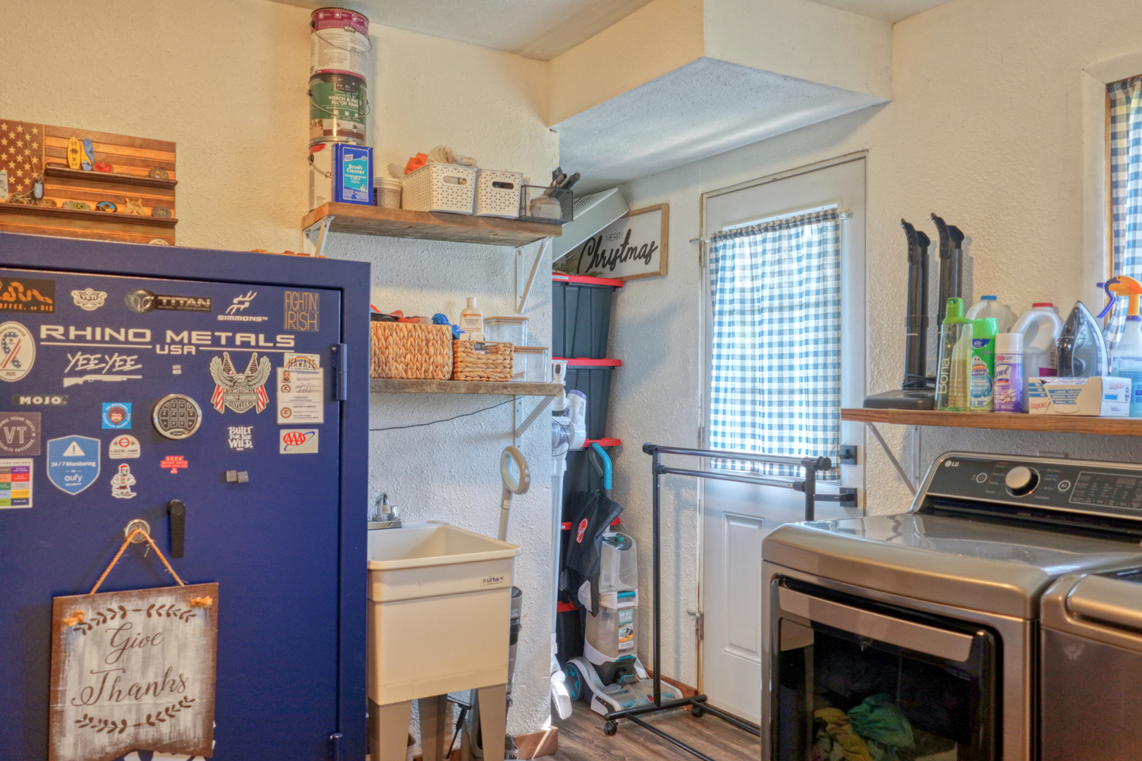 631 Indian Hill Drive Property Photo 32