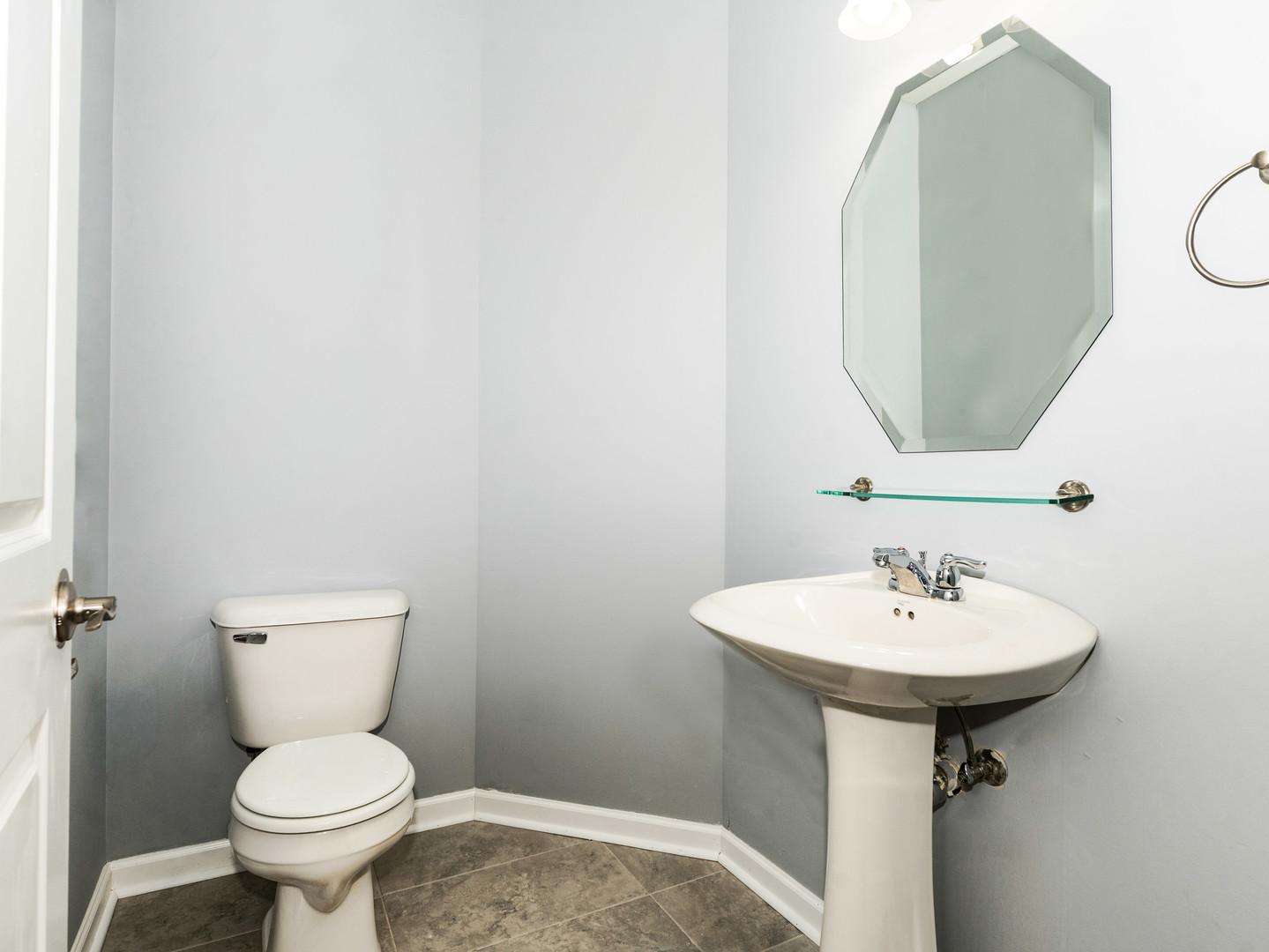 2807 Henley Lane Property Photo 18