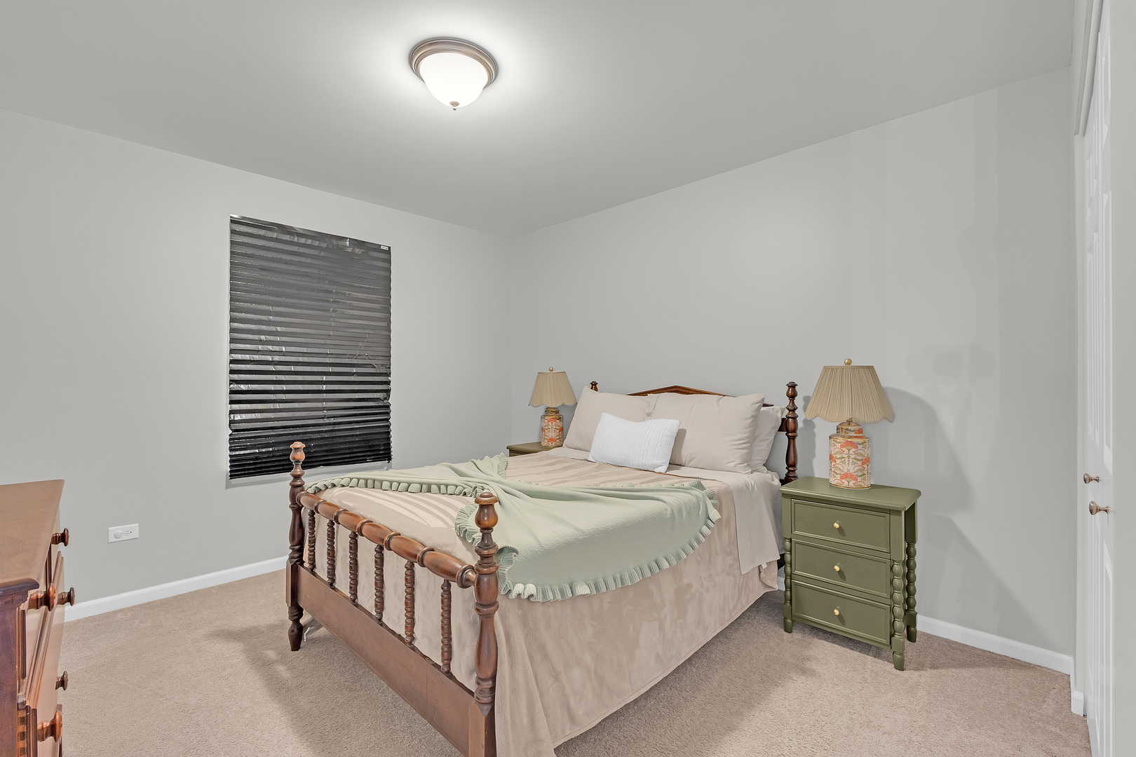 16w674 Hawthorne Court Property Photo 19