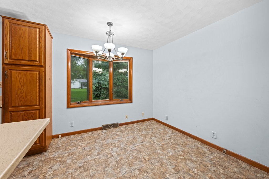 551 Lake Drive Property Photo 7