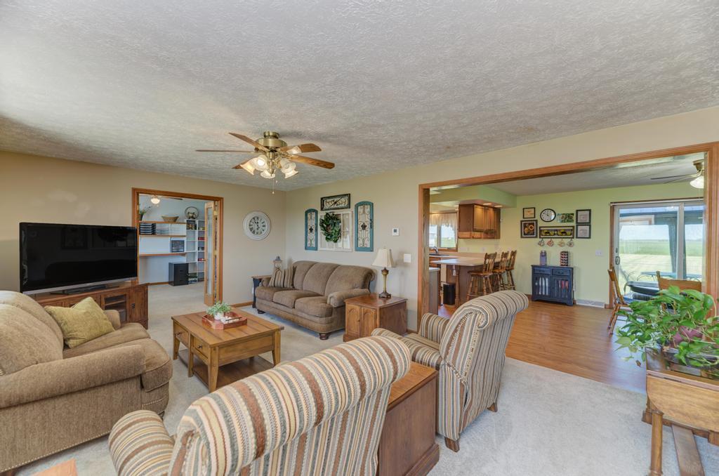 1700 W Scully Road Property Photo 5