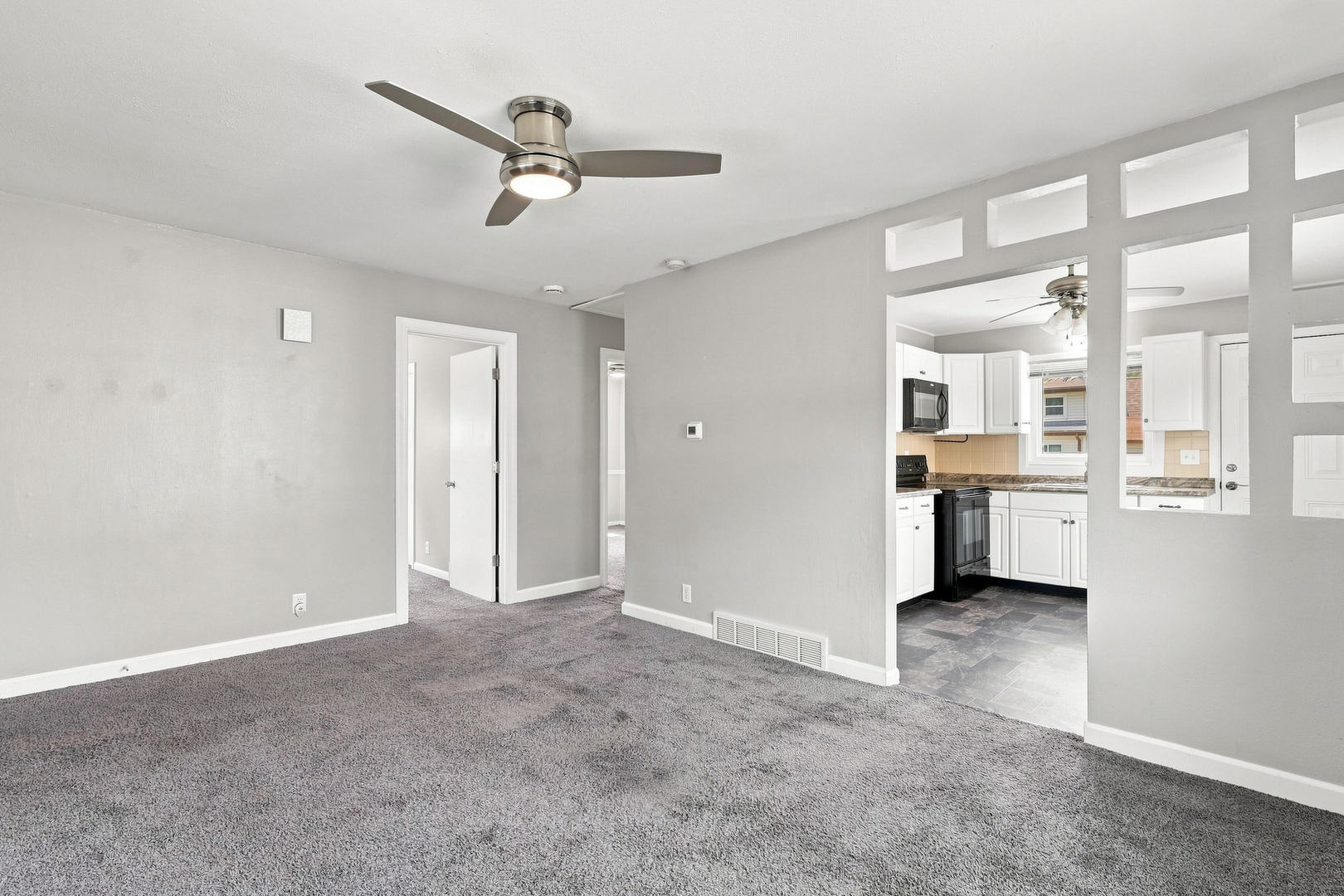 915 42nd Street Property Photo 12