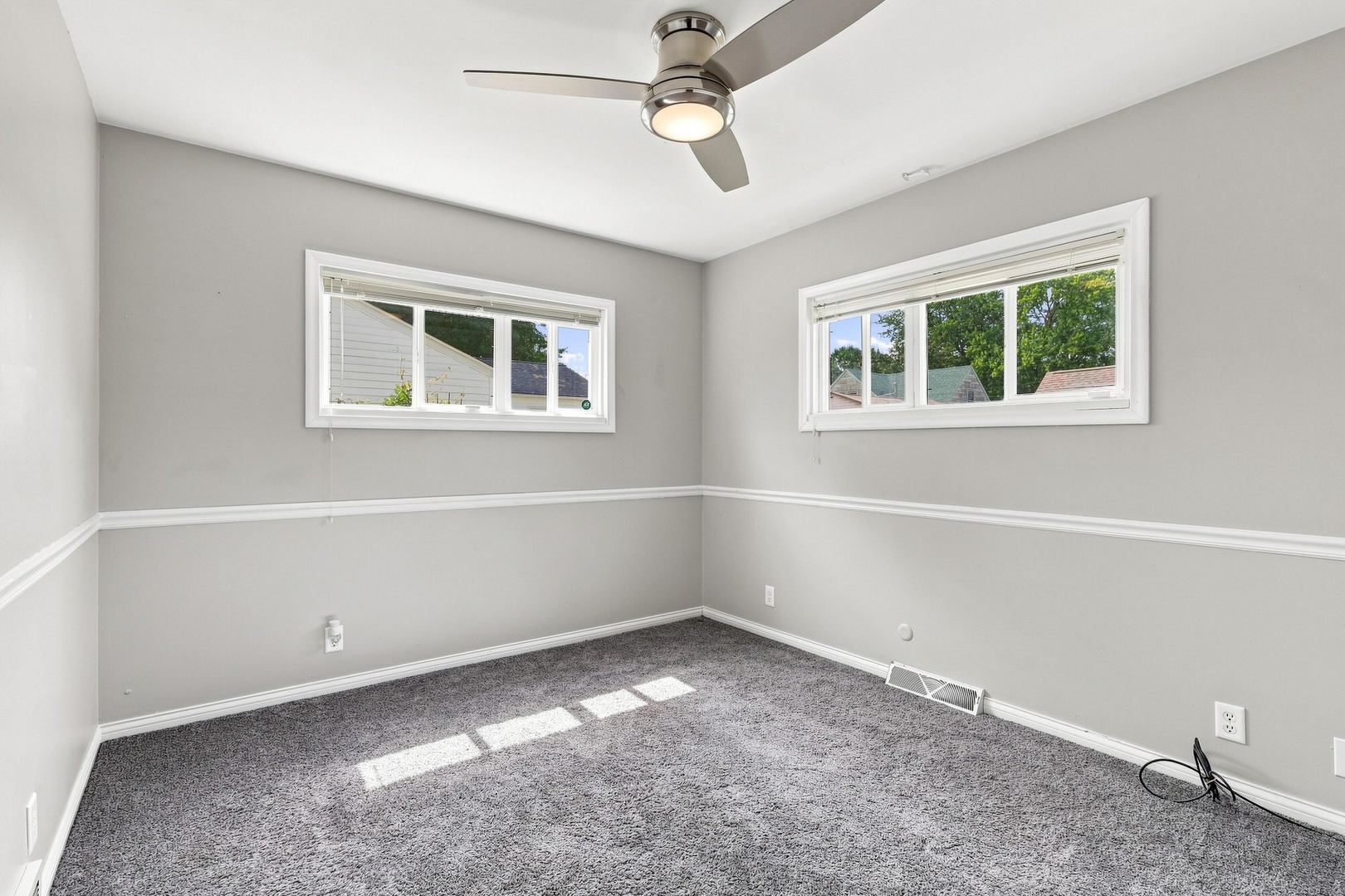 915 42nd Street Property Photo 16