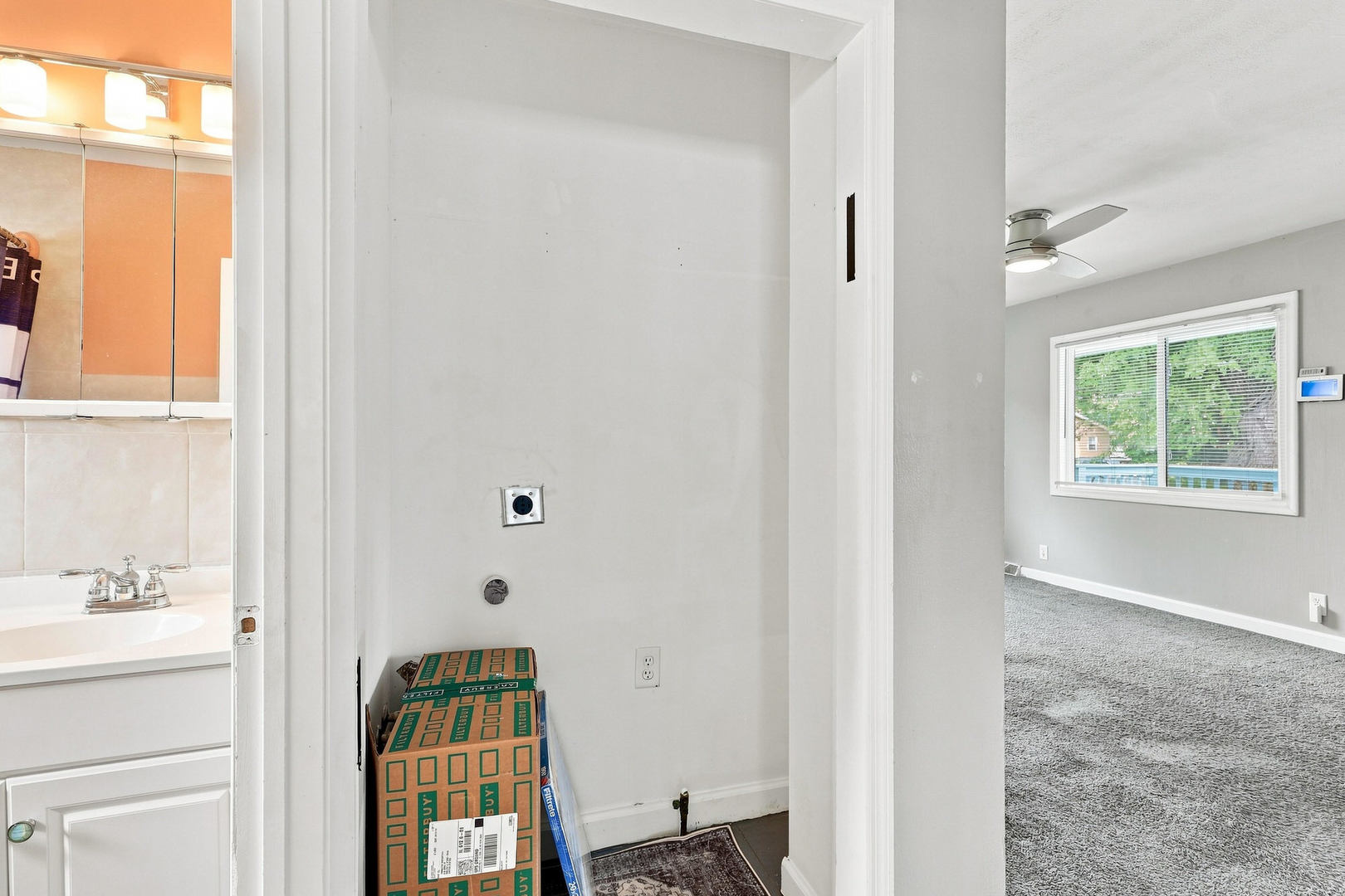 915 42nd Street Property Photo 23