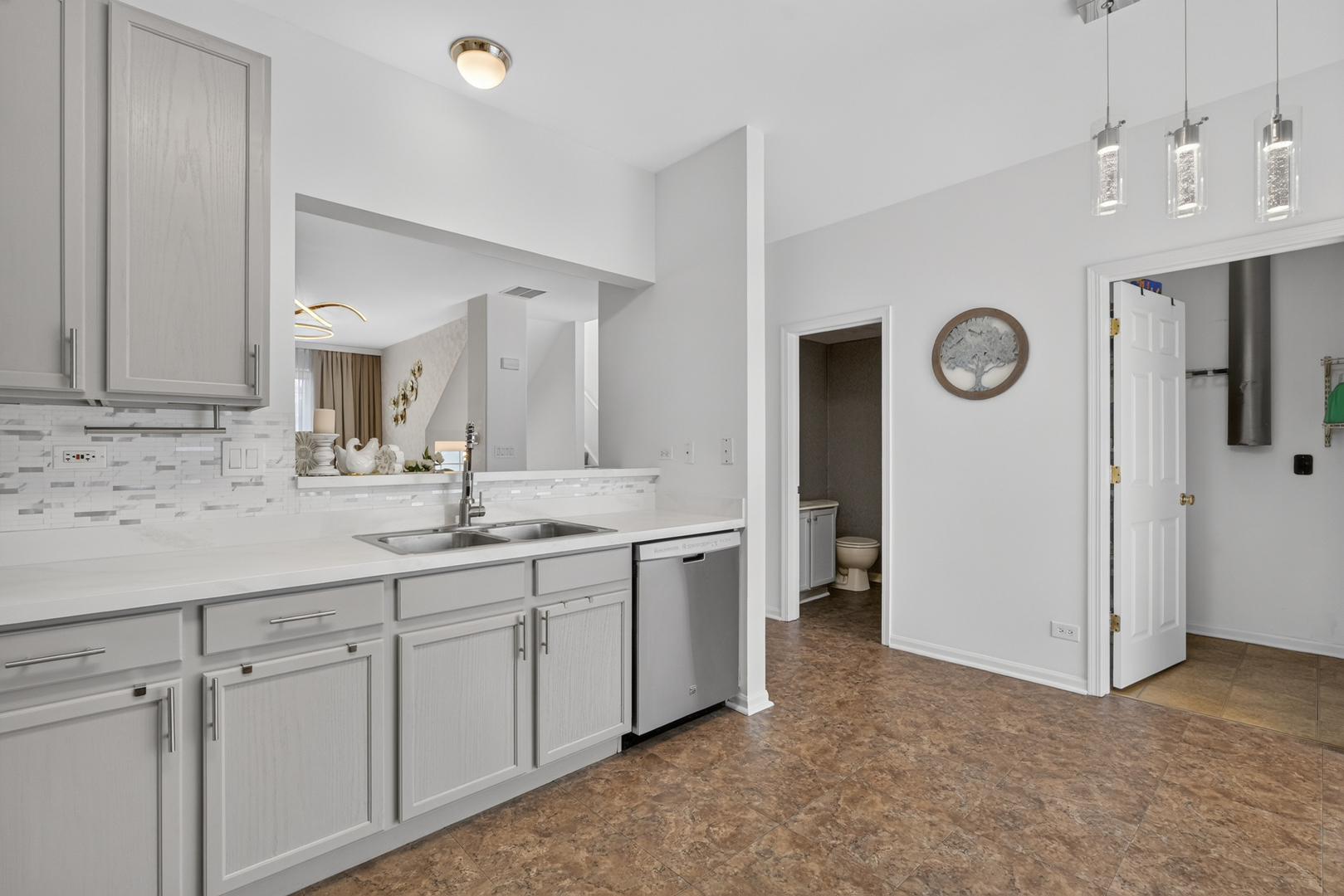 2440 Oakfield Court Property Photo 20
