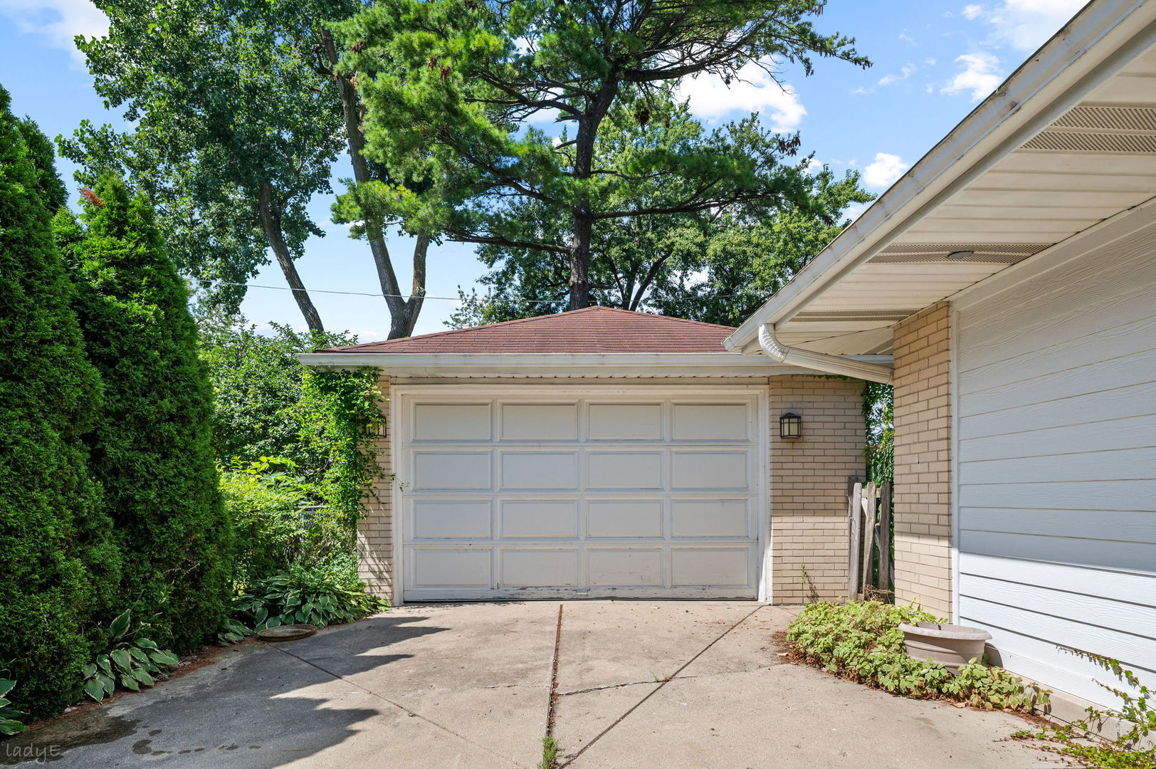 12740277 Property Photo 2