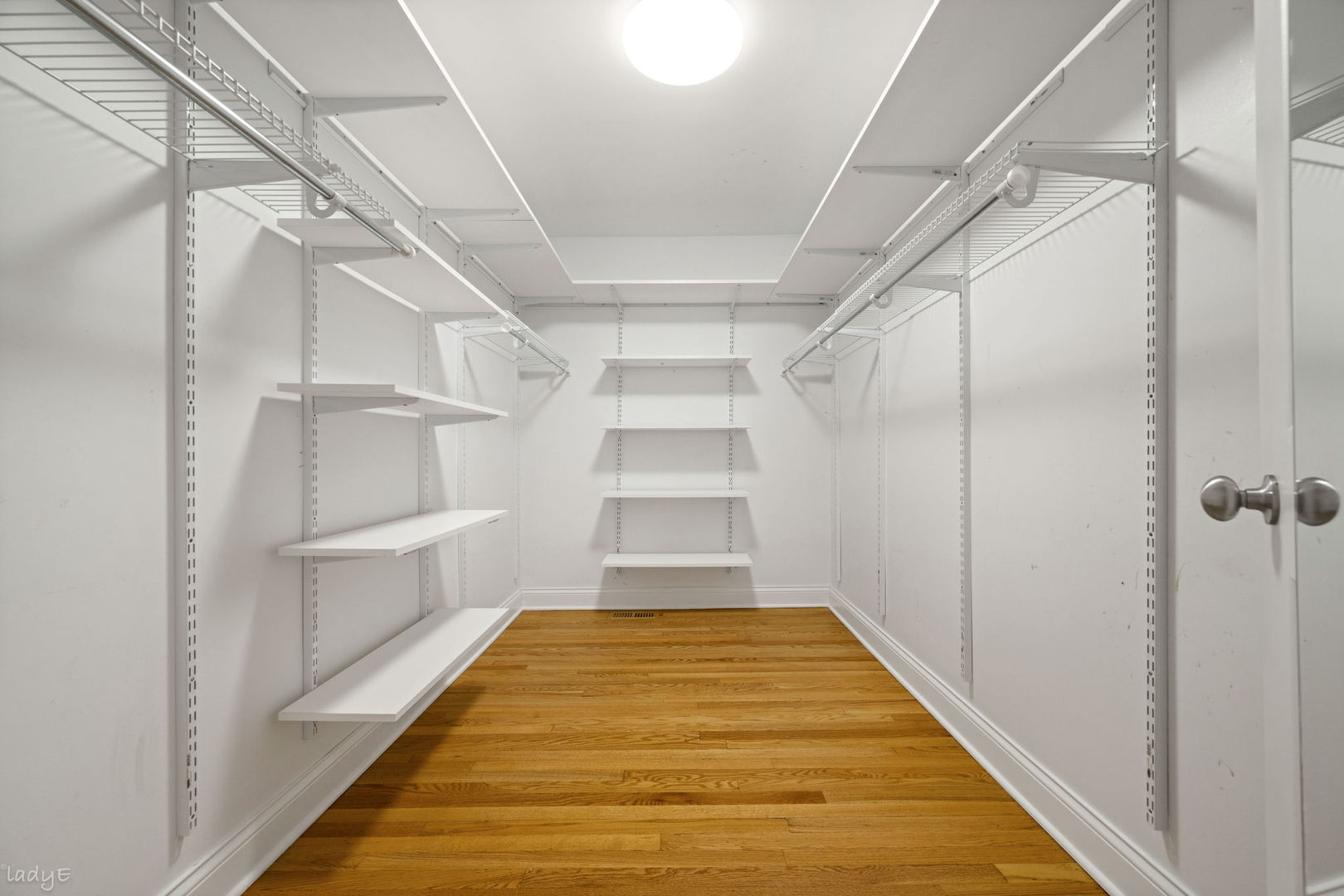 12740277 Property Photo 16