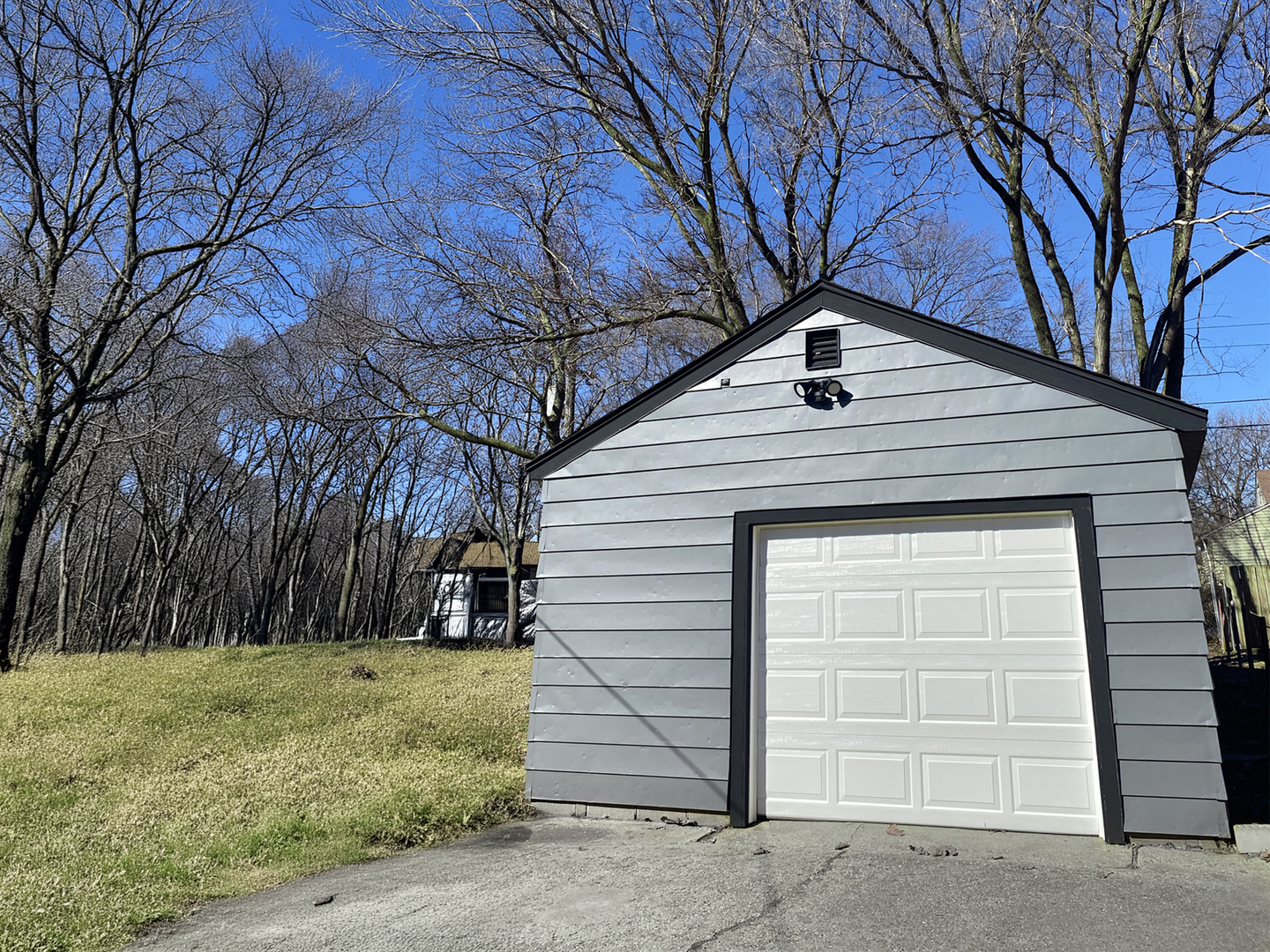2219 Barton Boulevard Property Photo 3