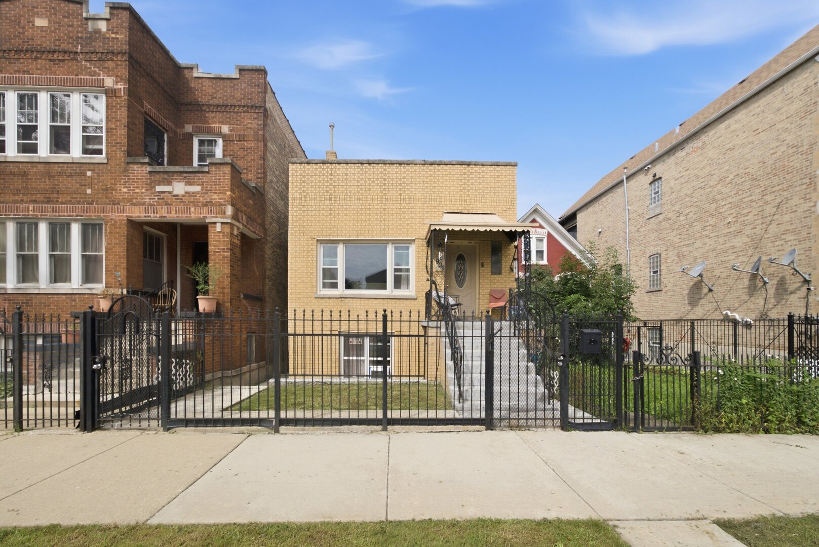 906 N Monticello Avenue Property Photo 2