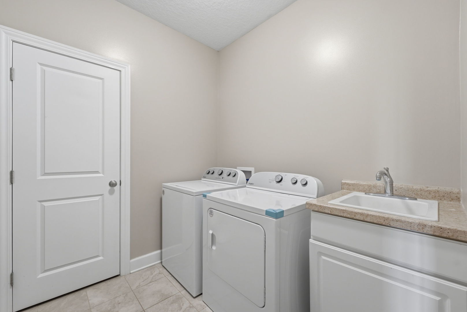 63 Cobblestone Lane Property Photo 23