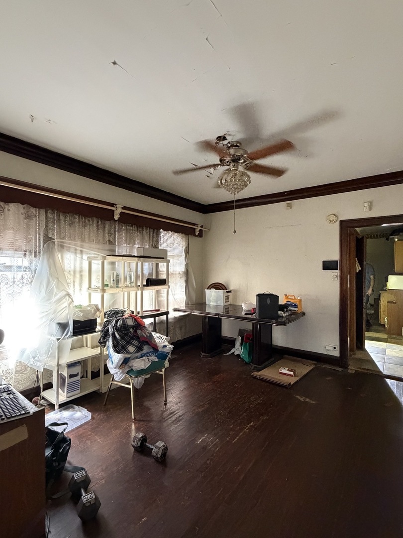 7610 S Honore Street Property Photo 4