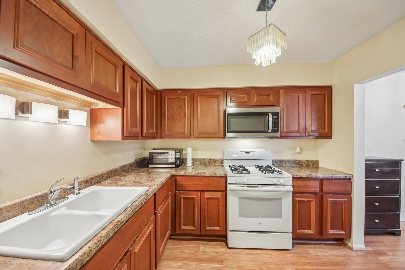 5500 Lincoln Avenue 107 Property Photo 5