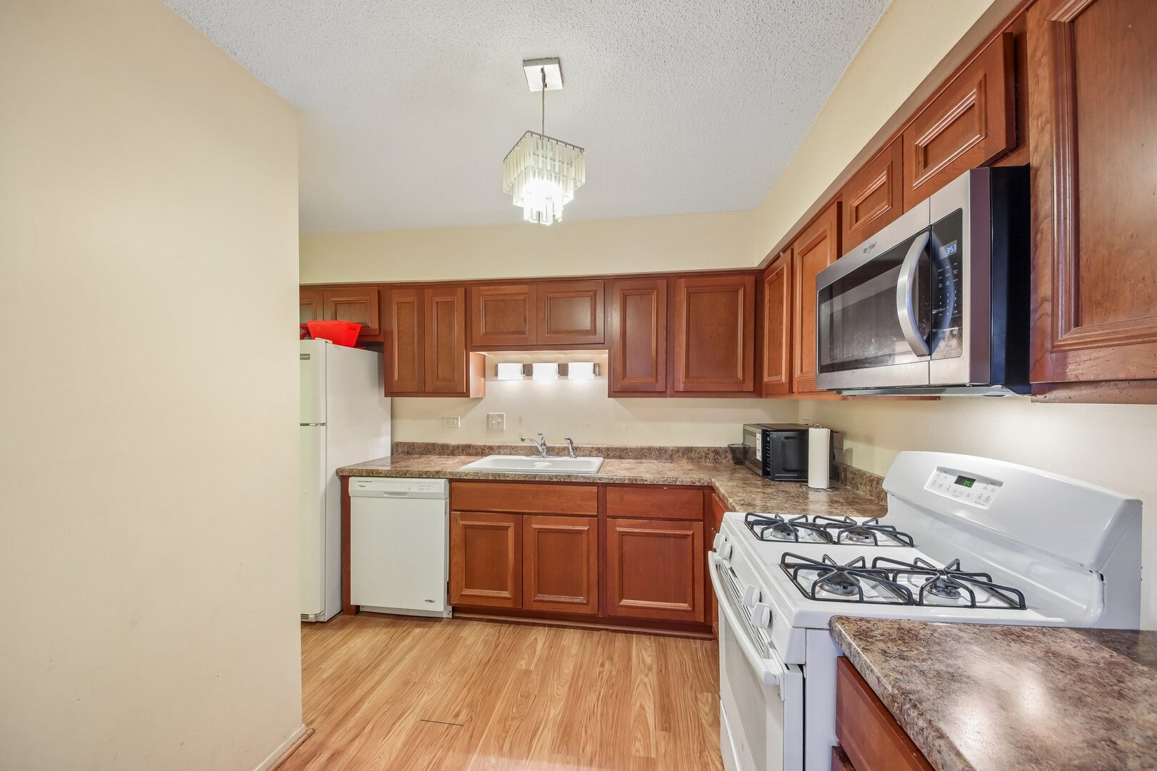 5500 Lincoln Avenue 107 Property Photo 8