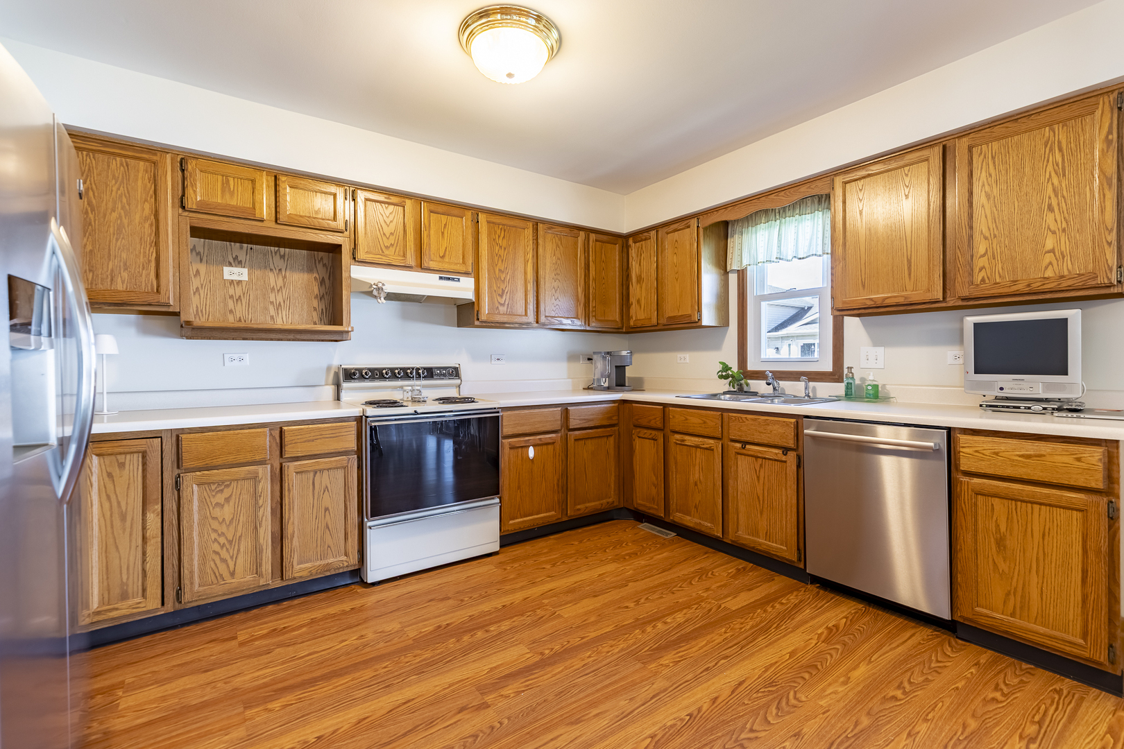20140 Dolphin Avenue Property Photo 6