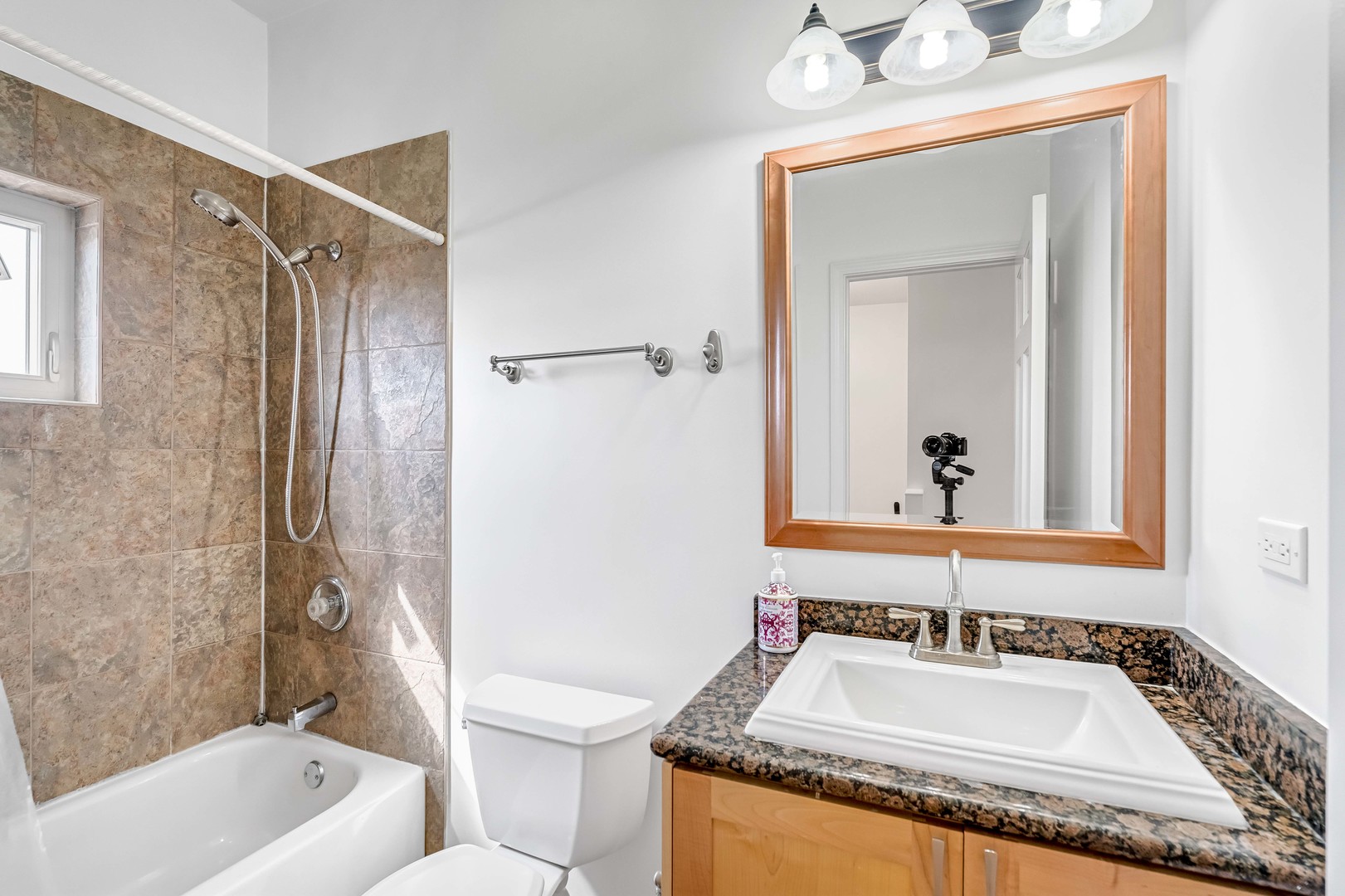 3262 W Armitage Avenue 3 Property Photo 18