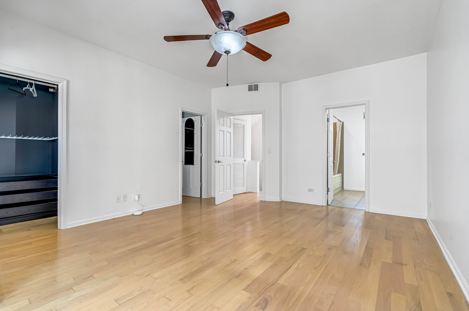 3262 W Armitage Avenue 3 Property Photo 24