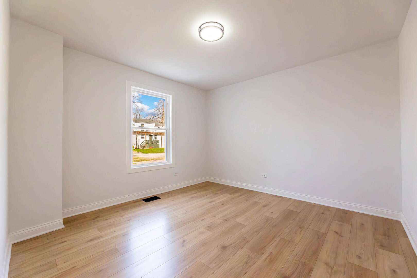 21835 1/2 Richton Road Property Photo 12