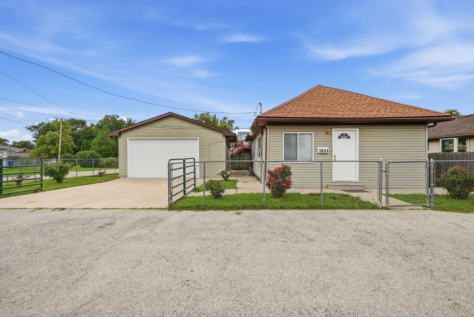 1651 Elgin Avenue Property Photo 1