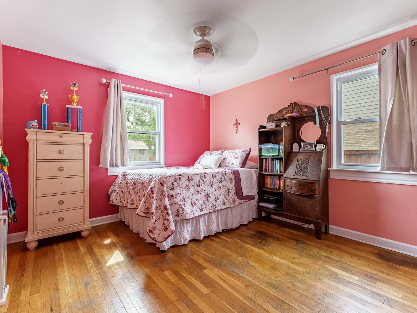 301 W Lonnquist Boulevard Property Photo 8