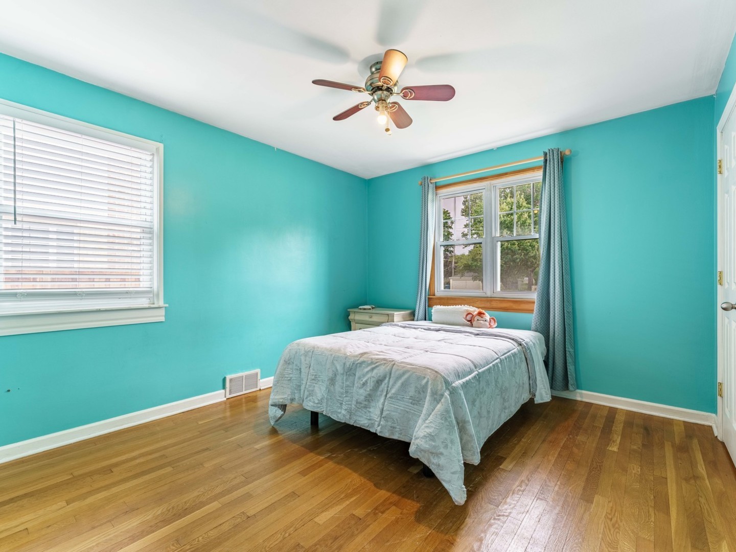 301 W Lonnquist Boulevard Property Photo 10