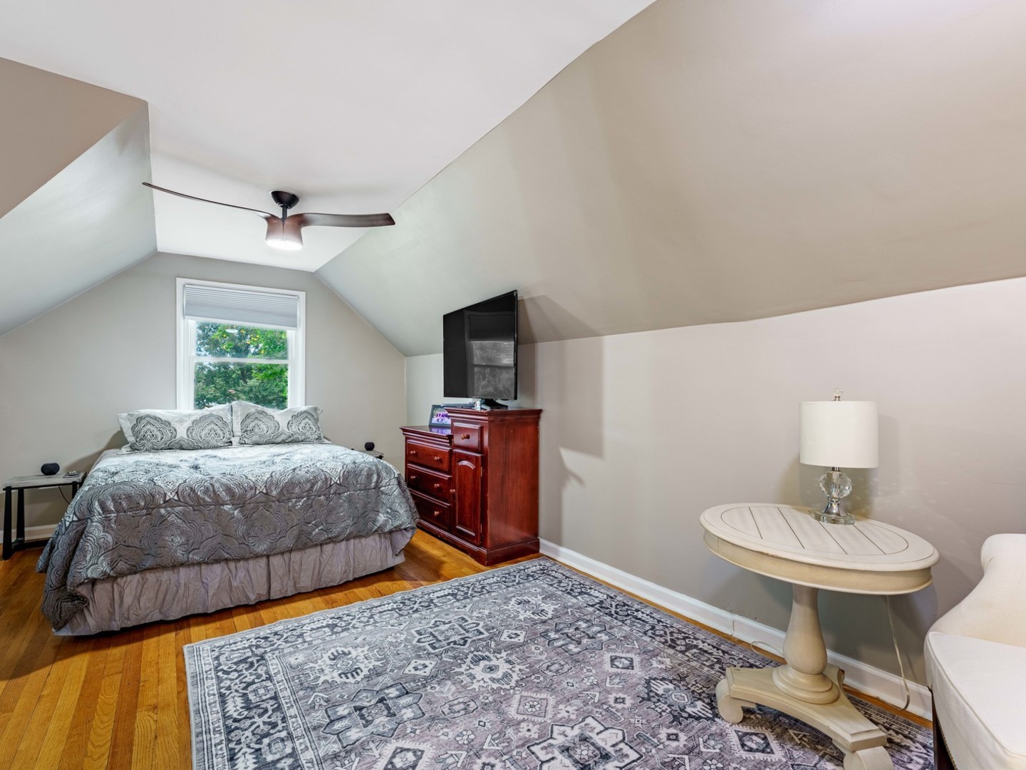 301 W Lonnquist Boulevard Property Photo 14