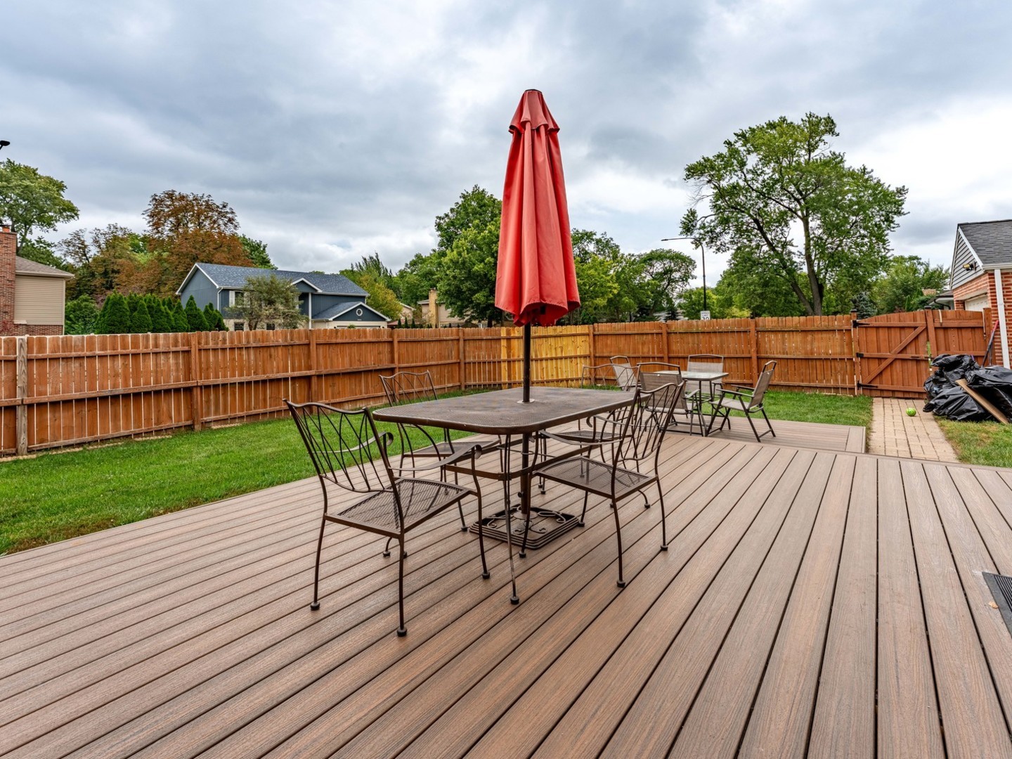301 W Lonnquist Boulevard Property Photo 27