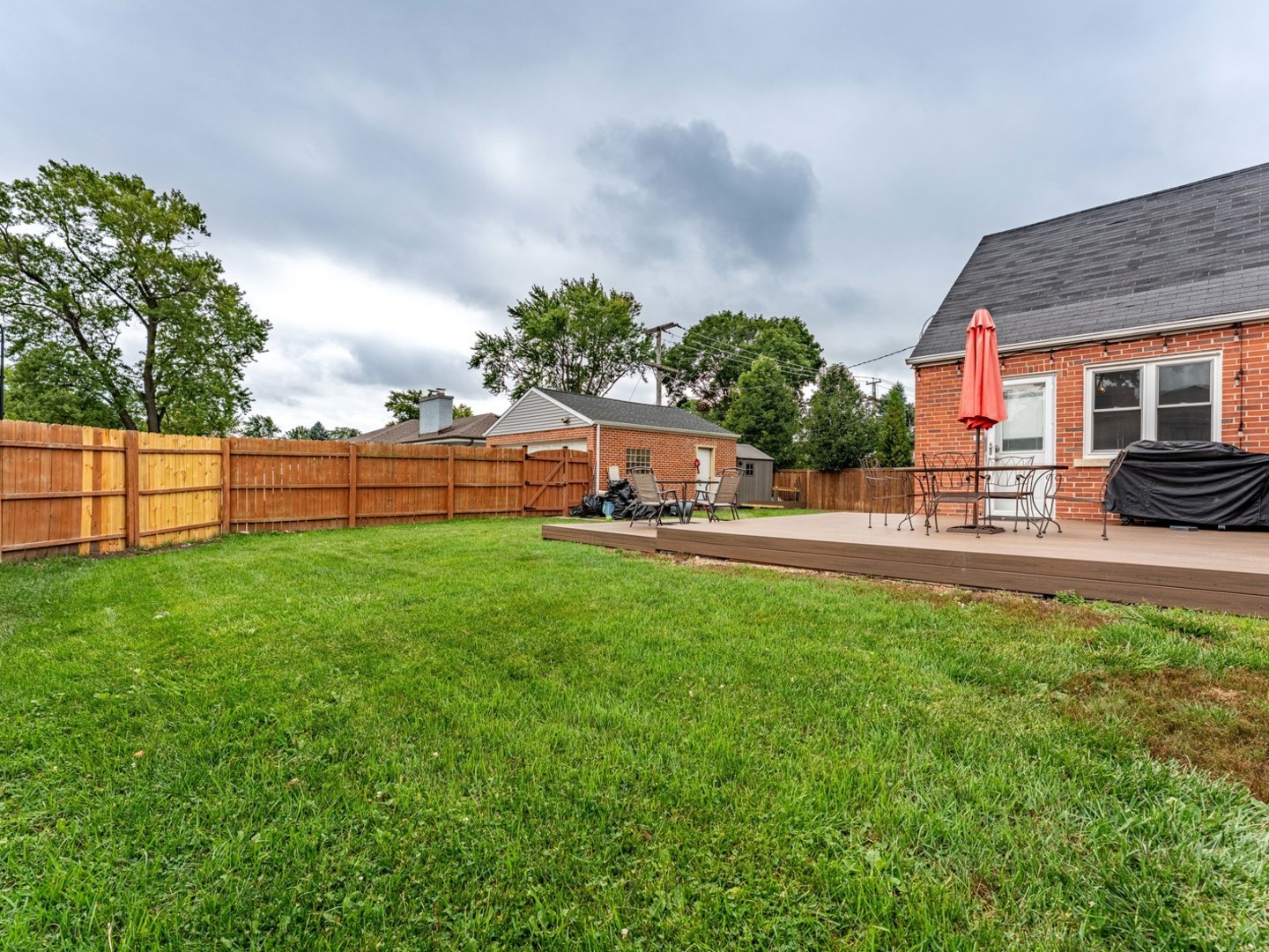 301 W Lonnquist Boulevard Property Photo 28