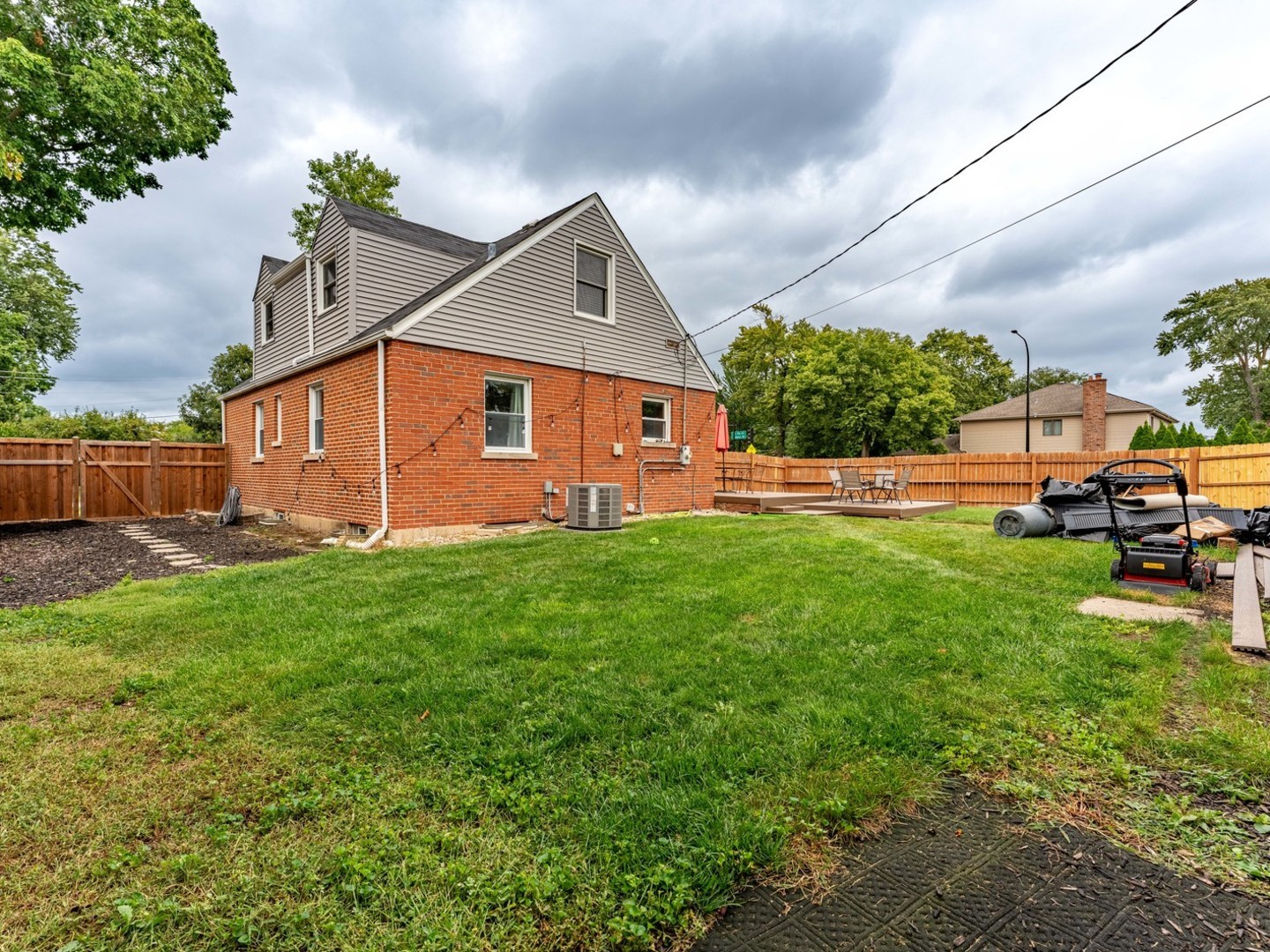 301 W Lonnquist Boulevard Property Photo 30