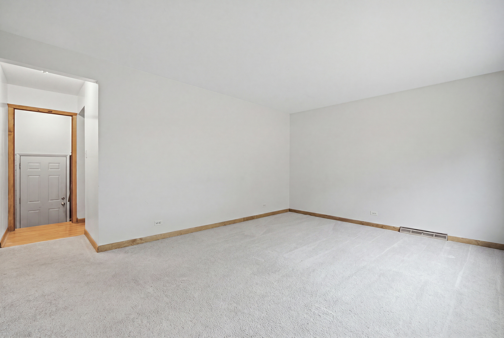 531 Cambridge Road Property Photo 6