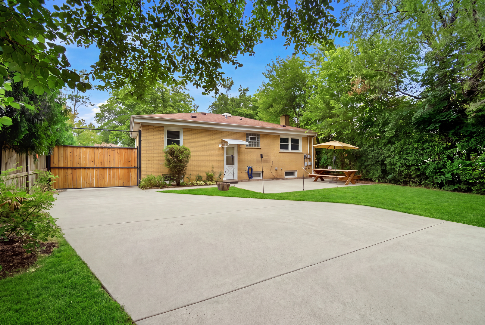 531 Cambridge Road Property Photo 32