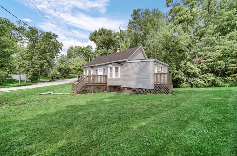 21738 W Oak Avenue Property Photo 3